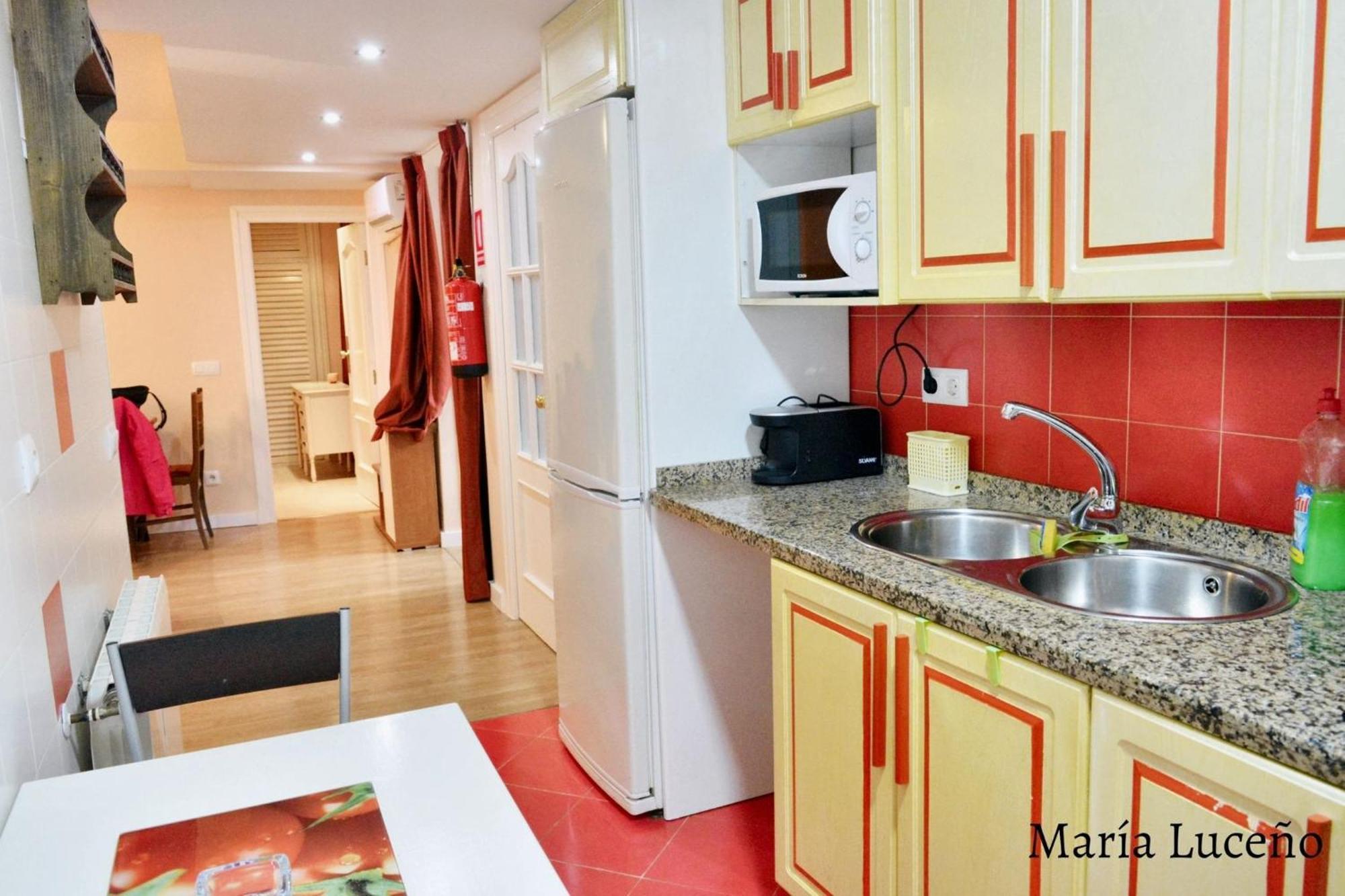 Comfortable Apartment In Caceres 55 M² Welcoming Terrace Екстер'єр фото